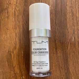 TLM Foundation Color Changing SPF 15